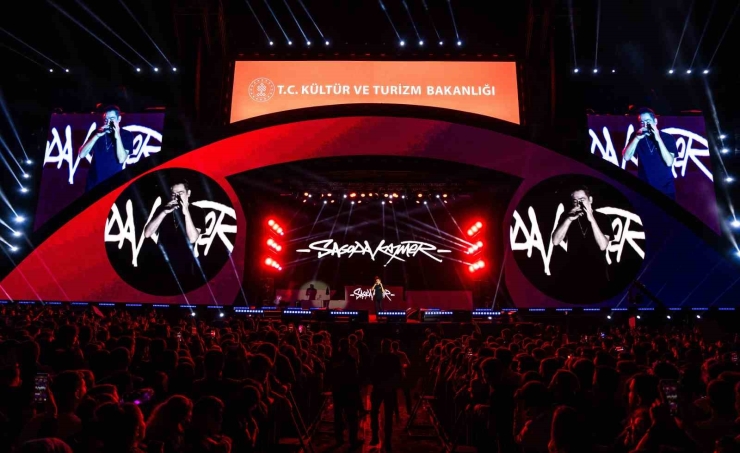 Malatya Kültür Yolu Festivali’nde Sagopa Kajmer Sahne Aldı