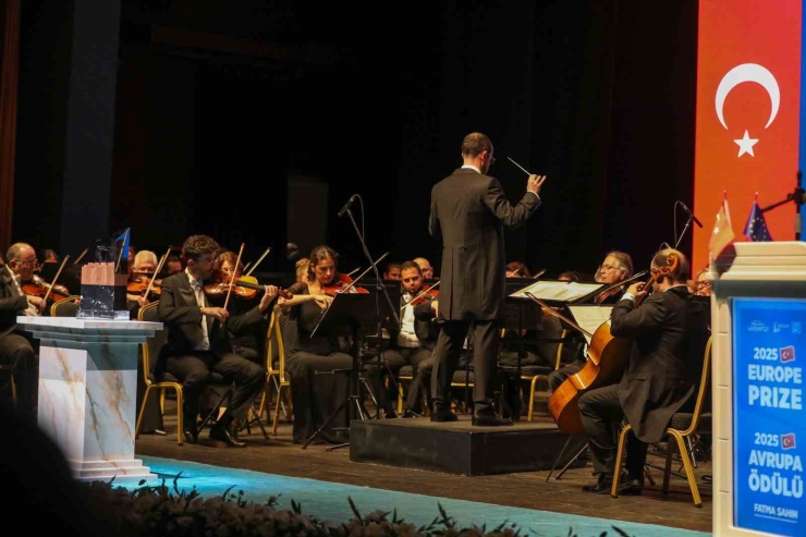 Avrupa Ödülü Sanatla Kutlandı