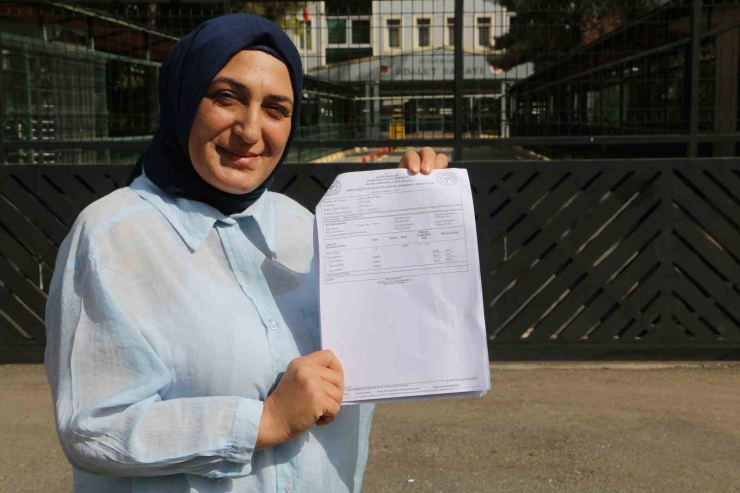 Islak Mendil Ve Dezenfektan Kullandı, Ehliyetinden Oldu