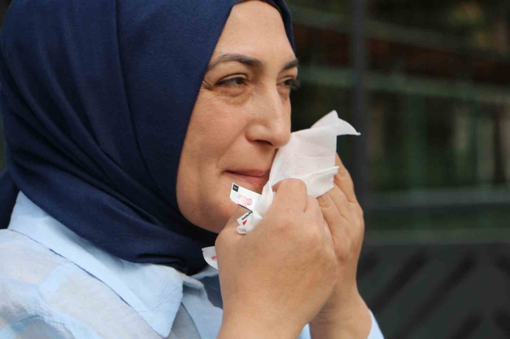 Islak Mendil Ve Dezenfektan Kullandı, Ehliyetinden Oldu