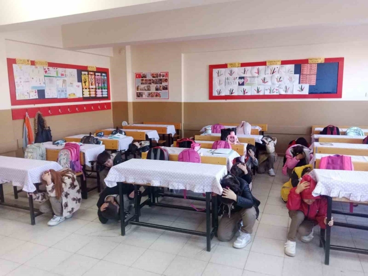 Malatya’da Tüm Okullarda Eş Zamanlı Tahliye