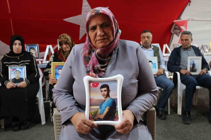 Diyarbakır Anneleri Evlat Nöbetini Kararlılıkla Sürdürüyor