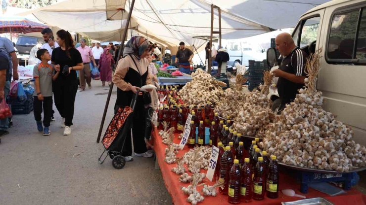 Vatandaş Pahalı Bulsa Da Almaktan Vazgeçemiyor