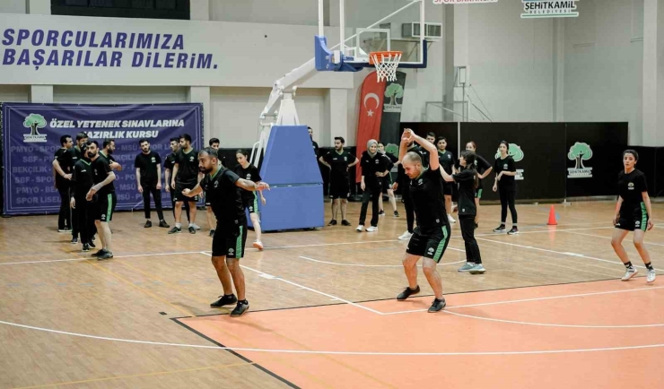 Şehitkamil Belediyesi’nden Gençlere Büyük Destek