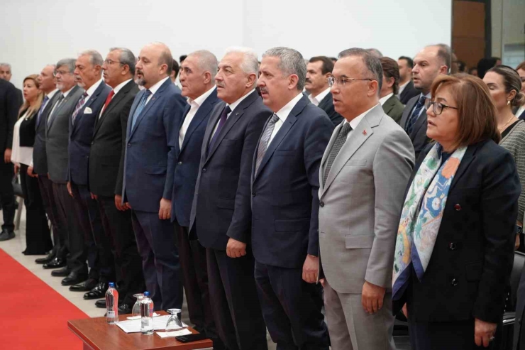 Gaziantep’te Tekstil Makineleri Fuarı Başladı