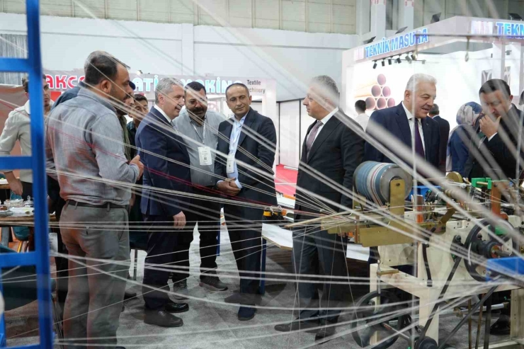 Gaziantep’te Tekstil Makineleri Fuarı Başladı
