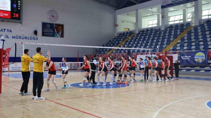 Malatya Voleybol, Evinde Fırtına Gibi Esti