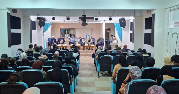 Kahta’da "imam Hatipliler Haftası" Paneli Düzenlendi