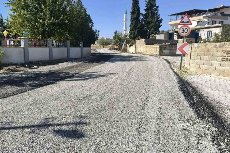 Araban’da 12 Kilometrelik Kırsal Mahalle Grup Yolunda Asfalt Çalışmaları Tamamlandı