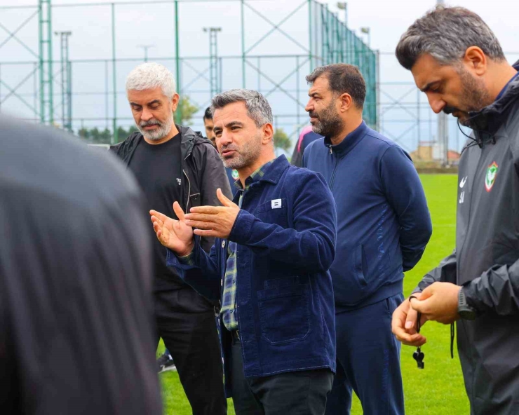 Amed Sportif Faaliyetler’in Yeni Başkanı, Takımı Ziyaret Etti
