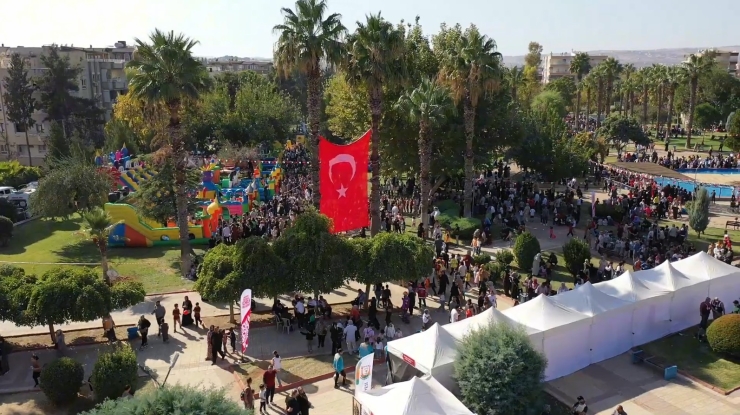 Şanlıurfa’da Çocuk Ve Gençlik Buluşmasına Yoğun İlgi: 100 Bin Kişi Katıldı