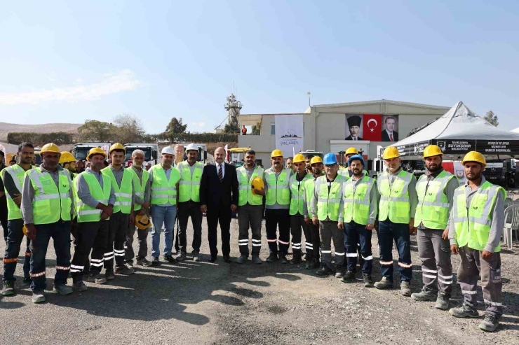 Büyükşehir, 368 Milyon Lira Yatırımla 93 Aracı Filosuna Kattı