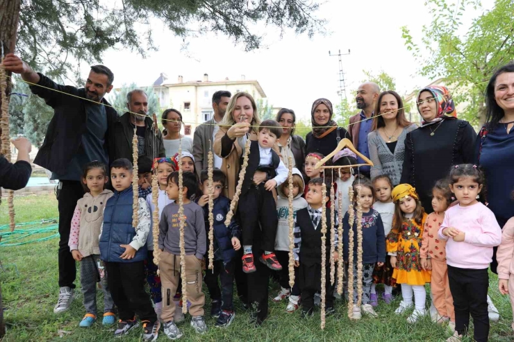 Çocuklara Festivalde Geleneksel Üretim Kültürü Tanıtıldı
