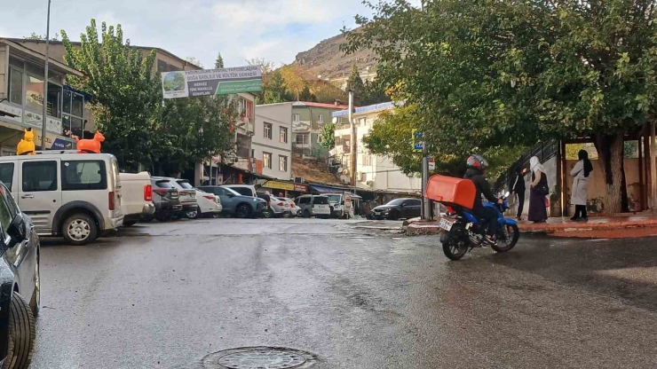 Kulp’ta Sağanak Başladı, Çitçiler Umutlandı