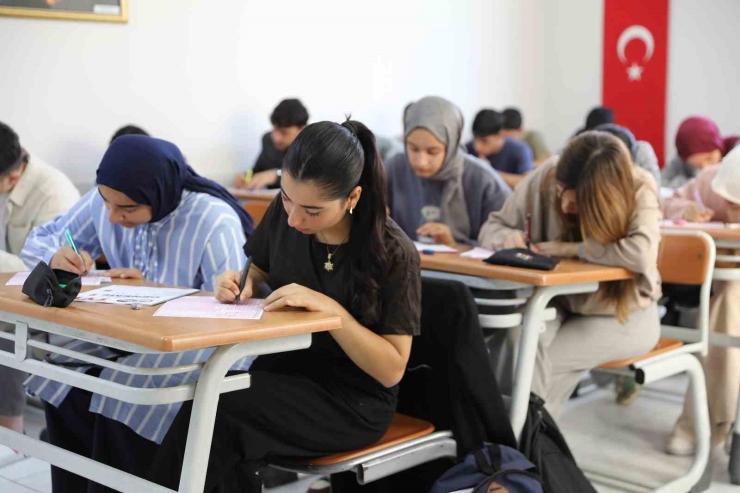 Haliliye Belediyesi’nden Öğrencilere Türkiye Geneli Deneme Sınavı