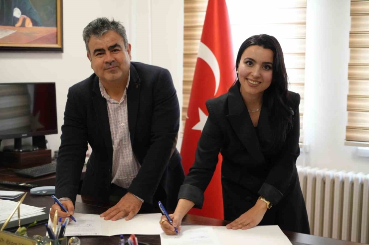 Naz Group İle Gaziantep Üniversitesi Arasında İş Birliği Protokolü İmzalandı