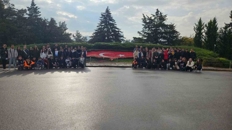 Gkv’li Öğrenciler Anıtkabir’i Ziyaret Etti