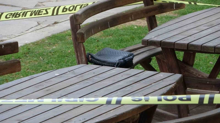 Pikniğe Giden Öğrenciler Gölette Kadın Cesedi Buldu