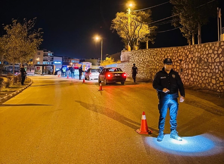 Çeşitli Suçlardan Aranan 4 Şahıs Yakalandı