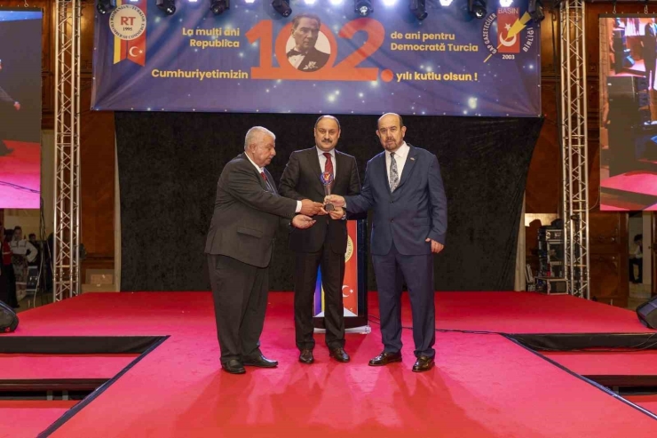 Gülpınar’a "yılın En Başarılı Belediye Başkanı" Ödülü