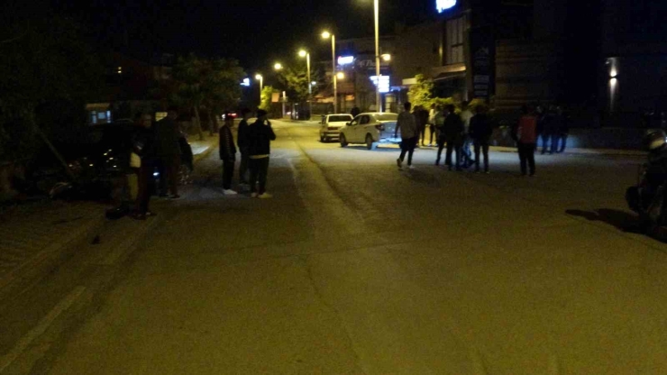 Malatya’da Otomobil İle Motosiklet Çarpıştı: 2 Yaralı
