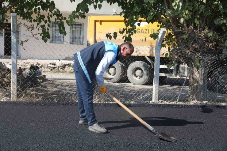 Battalgazi’de Kış Öncesi Yoğun Asfalt Çalışması