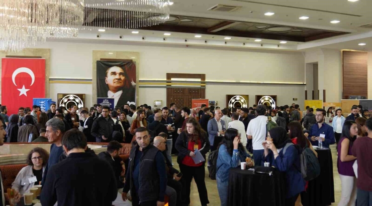 Teknoloji Tutkunları Şehitkamil’de Buluştu