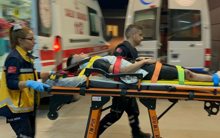 Motosiklet İle Tır Çarpıştı: 1 Yaralı