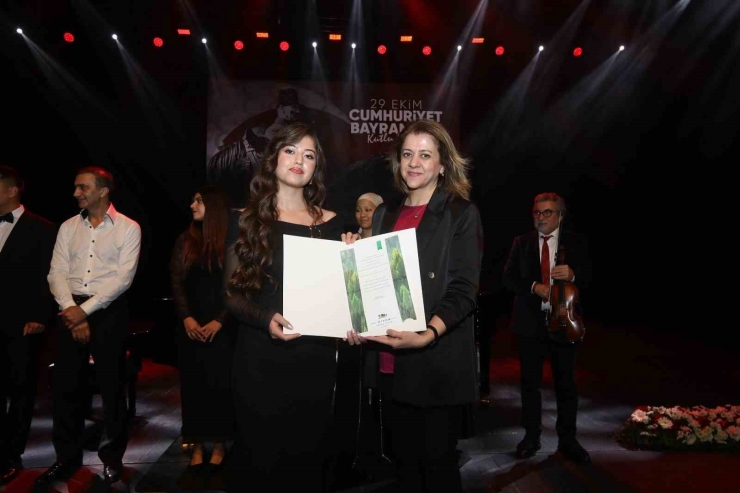 Gaziantep Büyükşehir’den 29 Ekim’e Özel Türk Dünyası Piyanistleri Buluşması Konseri