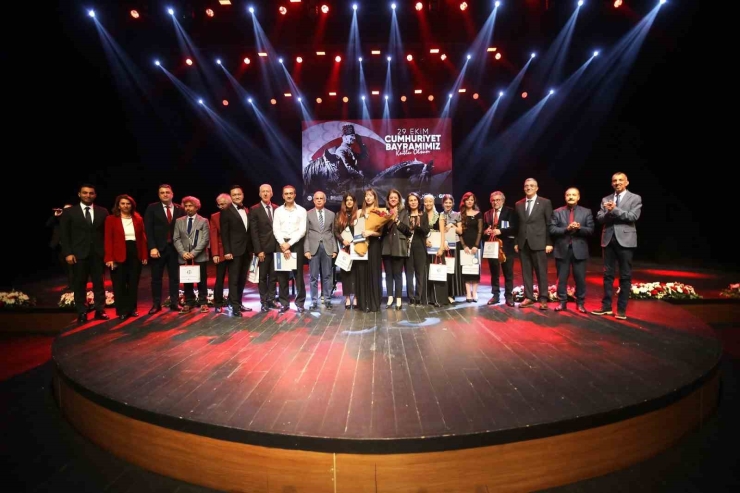 Gaziantep Büyükşehir’den 29 Ekim’e Özel Türk Dünyası Piyanistleri Buluşması Konseri