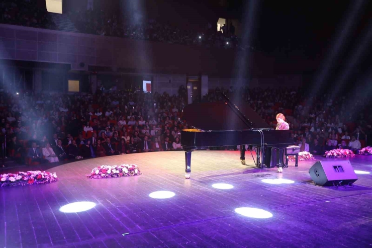 Gaziantep Büyükşehir’den 29 Ekim’e Özel Türk Dünyası Piyanistleri Buluşması Konseri