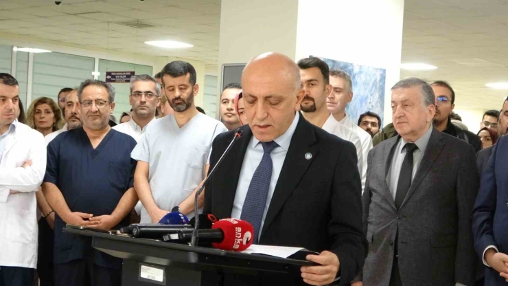 Malatya’da Görevi Başındaki Doktora Saldırı