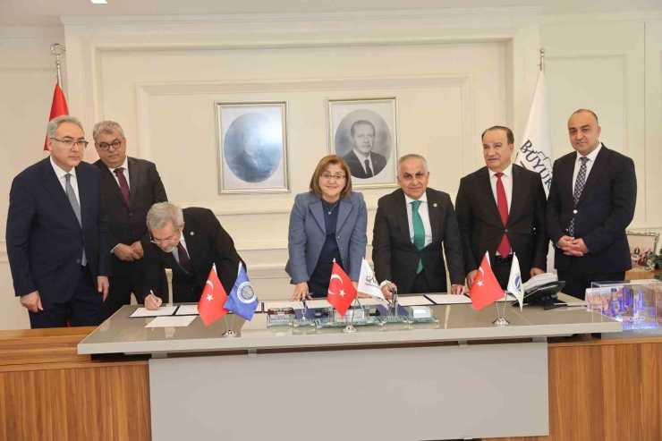 Gaziantep Büyükşehir’den Doğu Ve Güneydoğu Anadolu’ya Hizmet Edecek Merkez