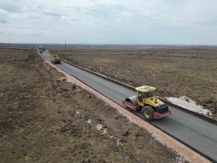 Büyükşehir Belediyesi 4 Kilometrelik Yolu Yeniledi