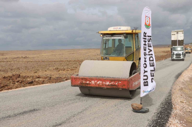 Büyükşehir Belediyesi 4 Kilometrelik Yolu Yeniledi