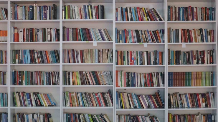 Yeşilyurt Belediyesi’nden Çilesiz Mahallesi’ne 250 Kişilik Kütüphane