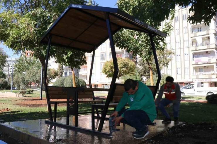Haliliye Belediyesi İlçedeki Parkları Yeniliyor