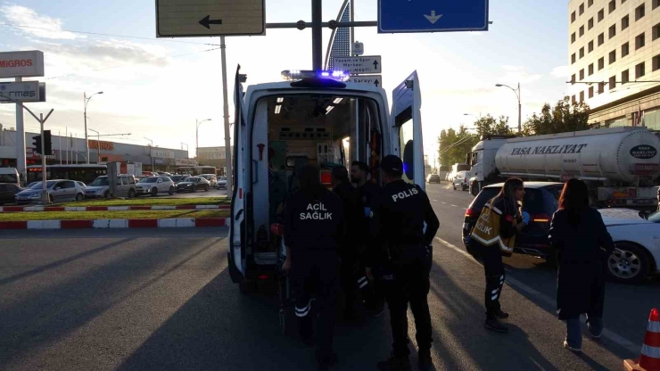 Malatya İki Otomobil Çarpıştı: 1 Yaralı