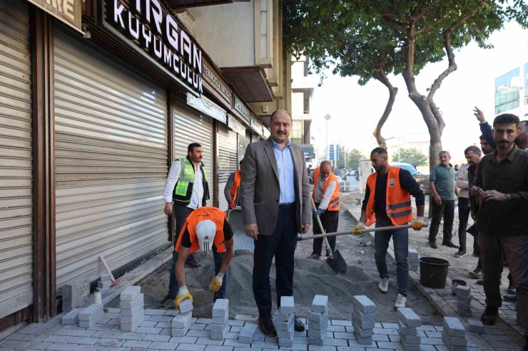 Gülpınar Divanyolu’ndaki Çalışmaları Yerinde İnceledi