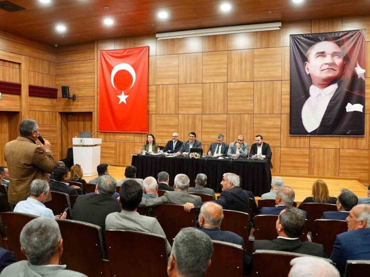 Umut Yılmaz, Kırsal Mahalle Muhtarlarıyla Bir Araya Geldi