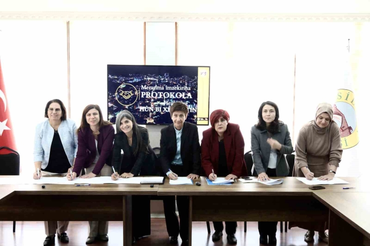 Diyarbakır’da ‘kadınların Ortak Üretimi’ İçin 5 Kırsal İlçede Mandıra Kuruluyor