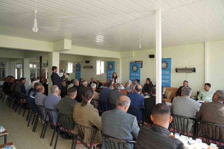 Dbb Başkanı Bucak Muhtarların Sorunlarını Dinledi