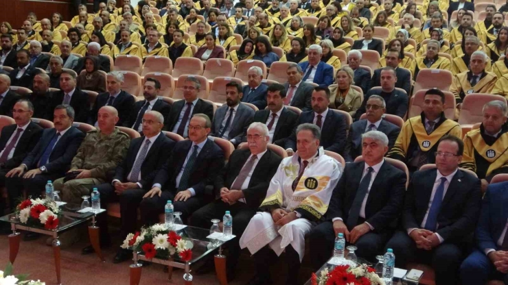 İnönü Üniversitesi’nde 2025-2026 Akademik Yılı Açıldı