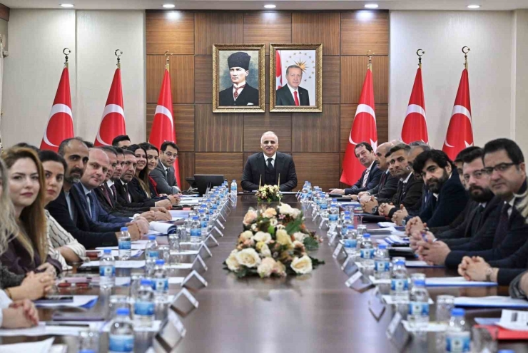 Diyarbakır Valisi Zorluoğlu’ndan Bağımlılıkla Mücadele Kararlılığı