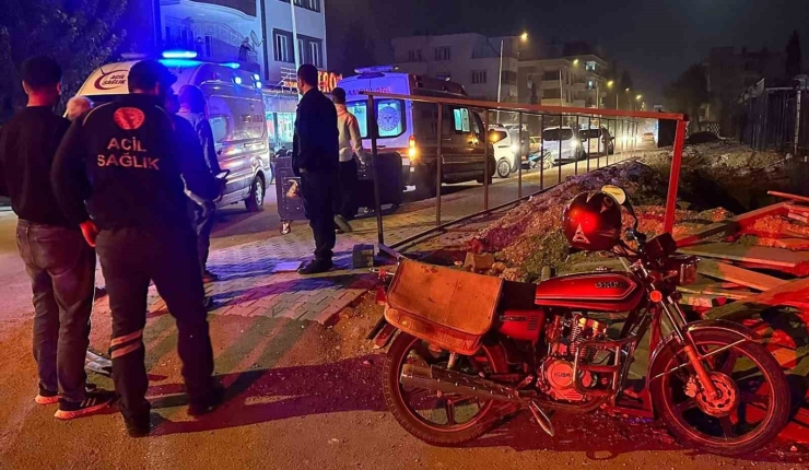 İki Motosiklet Çarpıştı: 2 Yaralı