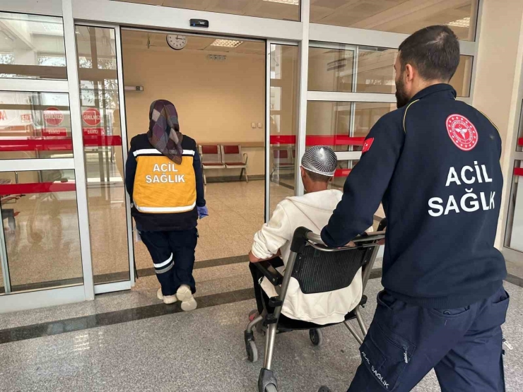 Fenerbahçeli Çocuk Taşlandı: 1 Yaralı