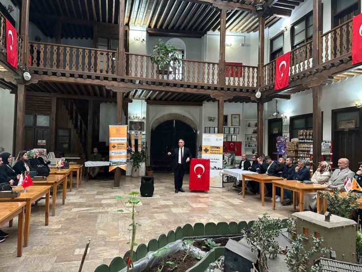 Fethi Gemuhluoğlu Memleketi Arapgir’de Anıldı