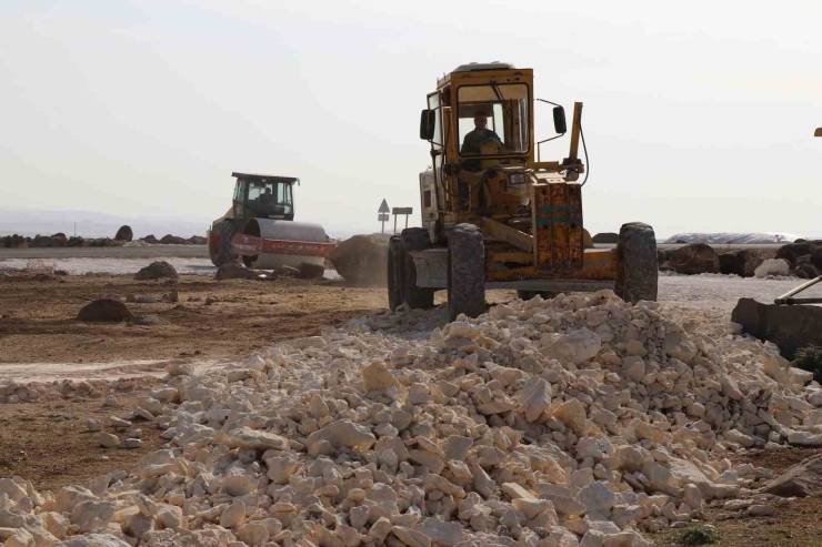 Haliliye Belediyesi’nden Kırsal Mahallelerde Yol Çalışması