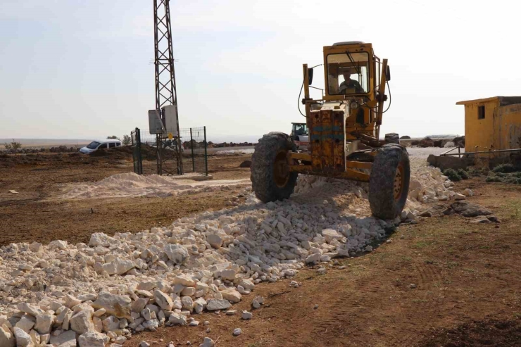 Haliliye Belediyesi’nden Kırsal Mahallelerde Yol Çalışması