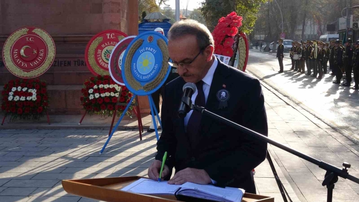 Malatya’da 10 Kasım Atatürk’ü Anma Töreni Düzenlendi